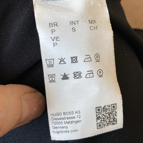 Hugo Boss “Elenka” black jersey blouse! 3/4 sleeves! Boxy style! Key hole. Small - Picture 14 of 15